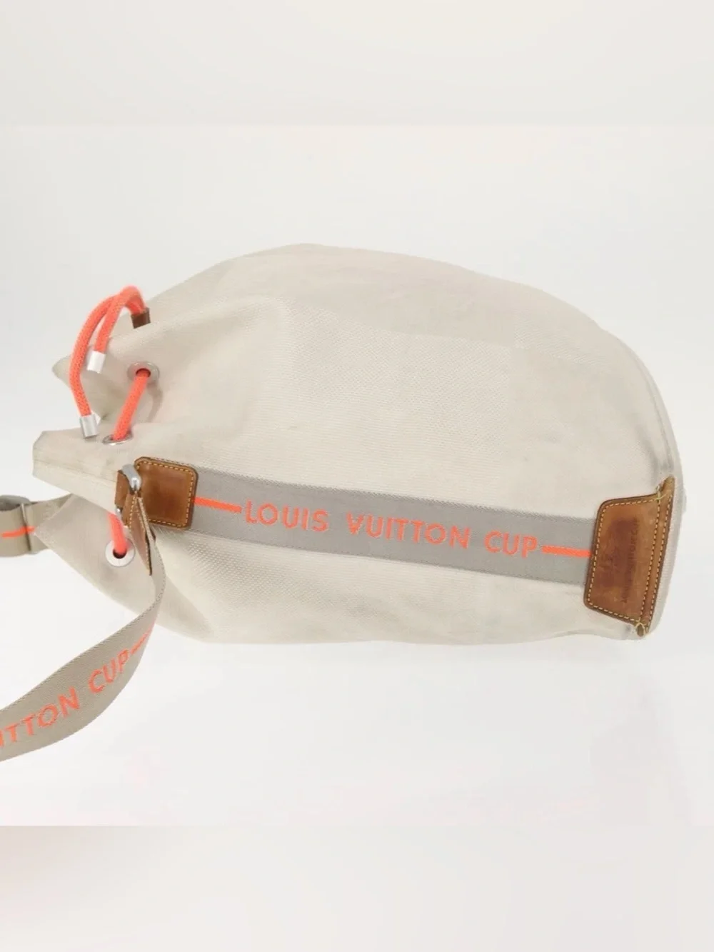 👜 LOUIS VUITTON Cream Canvas Drawstring Bucket Bag Damier Geant White Coral